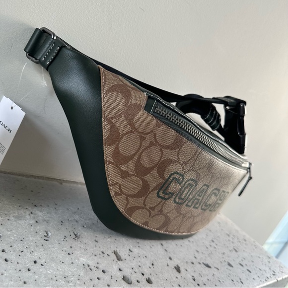 NWT Coach Warren Belt Bag In Signature Canvas With Varsity Motif - Picture 6 of 13
